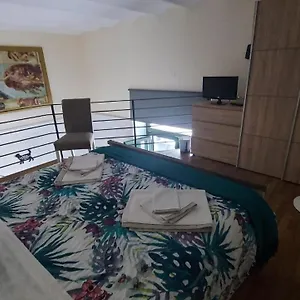 Casa Sabina , Syracuse Italy